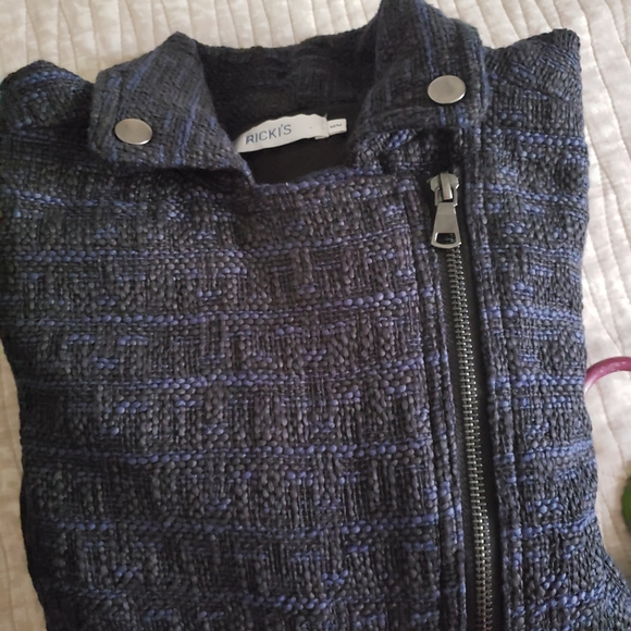 Jacket - Picture 6 of 7